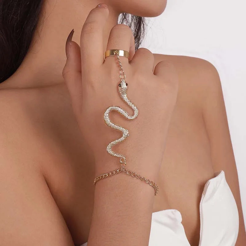 Serpent Queen Hand Chain – Gothic Snake Bracelet Ring in Gold & Silver